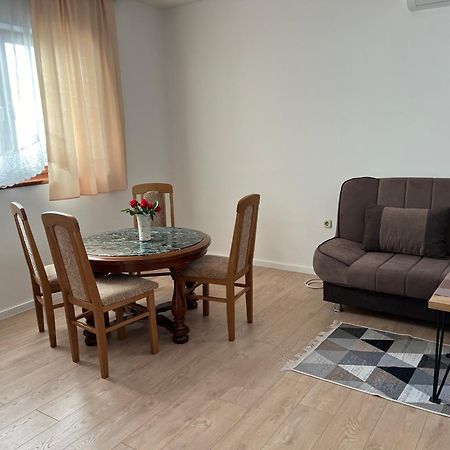 Cheap House Near The Center Of The City Мостар Екстер'єр фото